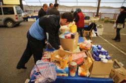 Köy pazarında fabrikasyon ürünler toplatıldı