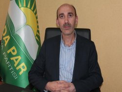 "Başkanlık sistemi konusu maalesef kişi üzerinden yürütülüyor"