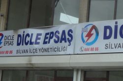 Silvan’da Dicle Edaş'ave Epsaş’aMolotoflu saldırı