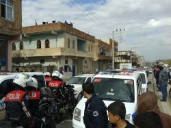 Olay yerine polis ekipleri küçük kıza çarptı