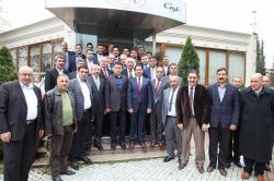 Vali Işın, Ağrılı işadamları ile bir araya geldi