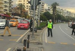 Elektrik kesintisi İzmir trafiğini felç etti