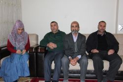 “Oğlumun elini kolunu bağlayarak işkence yaparak öldürdü”