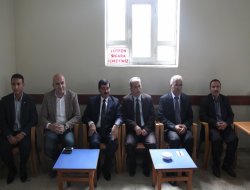 Bingöl Belediye Başkanı Yücel Barakazi, mahalle sakinleriyle bir araya geldi