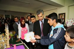 Siverekli öğrenciler ‘Bilim Fuarı’ açtı