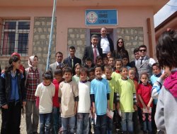 Kızıltepe’deki “Gönül Köprüsü” öğrencileri sevindirdi