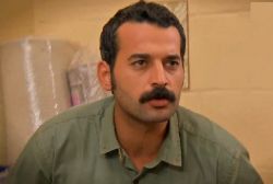 Ünlü oyuncu babasını katletti