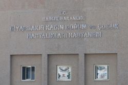 Hemşireyle tartışıp hastalara bakmayan doktora tepki!