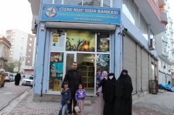 Cizre Nuh Gıda Bankası’ndan 118 aileye yardım