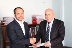 Hür adaylardan Şahin, adaylık başvurusunu yaptı