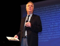 Gaziantep Üniversitesi’nde çocuk okur büyük düşünür konferansı