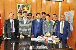 Derece yapan öğrenciler MEM’i ziyaret etti