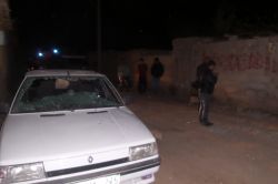 Ceylanpınar Bahçelievler Mahallesi'nde iki grup arasında çıkan kavgada 1 kişi yaralandı video