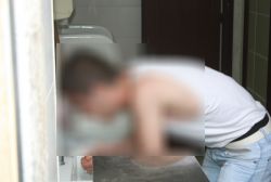 Uyuşturucu alan genç son anda kurtarıldı video