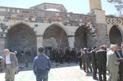 Muş Ulu camii, Cuma namazında ibadete açıldı