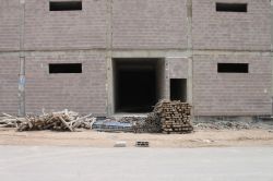 Şanlıurfa Karaköprü'de gece yarısı inşaattan malzeme çalındı