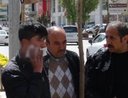 Gaziantep Kıbrıs Caddesinde otomobil ile motosiklet çarpıştı: 1 yaralı foto