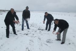 Ağrı Tutak'ta sağanak ve kar yağışı çiftçileri olumsuz etkiledi foto