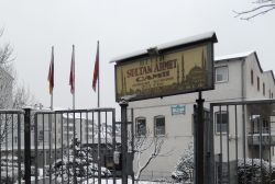 Almanya'da bir cami daha kullanılamaz hale getirildi foto