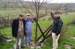 Çiftçilere organik meyvecilik eğitimi