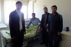 Hür Gençler hastaları ziyaret etti