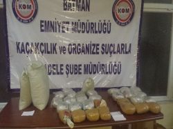 52 kilo esrar yakalattı