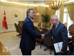 Anayasa Komisyonu'ndan Gül'e Ziyaret