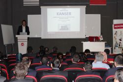 Diyarbakır’da kanser bilgilendirme semineri düzenledi