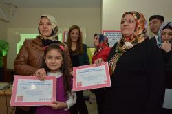Siirt'te bilgisayar eğitimini tamamlayan bayanlara sertifika verildi foto