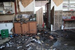 Van İpekyolu caddesi kedi kavşağındaki lokanta yangında kül oldu