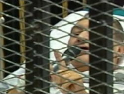 Hüsnü Mübarek Komada