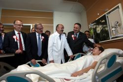 Bakan Müezzinoğlu Bursa’da hastane açılışına katıldı