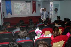 Ağrı’da sosyal medya ve iletişim konulu konferans