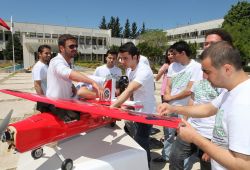 ÇÜ öğrencileri insansız hava aracı yaptı