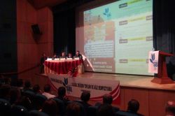 'Değişen Toplum ve Aile' sempozyumu