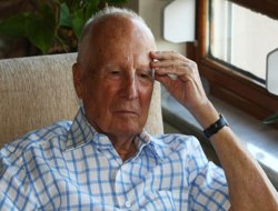 12 Eylül askeri darbesini gerçekleştiren Kenan Evren öldü