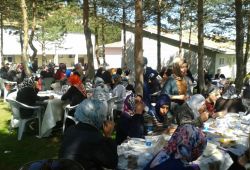 Anneler gününde ‘’Anneler Günü” pikniği