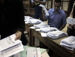 Mısır'da seçimler ertelenebilir