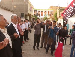 Yapıcıoğlu Silvan'dan sonra, Çınar'daki düğüne katıldı