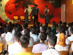 Öğrenciler sahneledikleri oyunlarla yarıştı