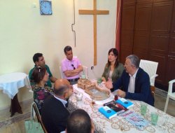 HDPya ku dibêjê em ê dîyanetê bigirin çû dêr ziyaret kir