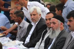 Adana'nın Akarca köylüleri bağımsız aday Salih Demir için mevlit okuttu