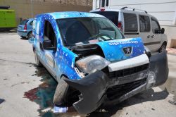 Batman’da kamyonet 15 metre yükseklikten yere çakıldı