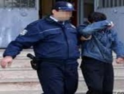 Mütedeyyin Kimlikleriyle Bilinen 2 Kişi Gözaltına Alındı