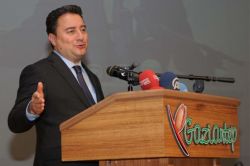 Ali Babacan, Ekonomi İstişare Forumu’na katıldı