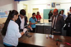 Ortaokulda Fen Laboratuvarı açıldı