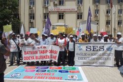 Aile hekimleri Batman'da greve gitti