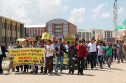 Bingöl Üniversitesi öğrencileri idam kararlarını protesto etti