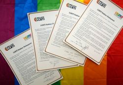 HDP ve CHP'den 30 aday LGBTİ Sözleşmesini imzaladı