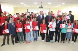 Şırnak’ta öğrencilere tablet bilgisayar dağıtıldı